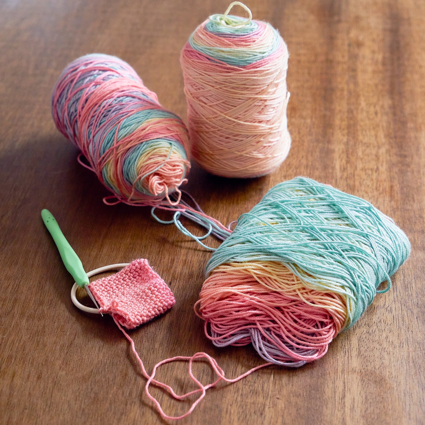 Crochet Pastel Scrunchie – Soraya Hennessy
